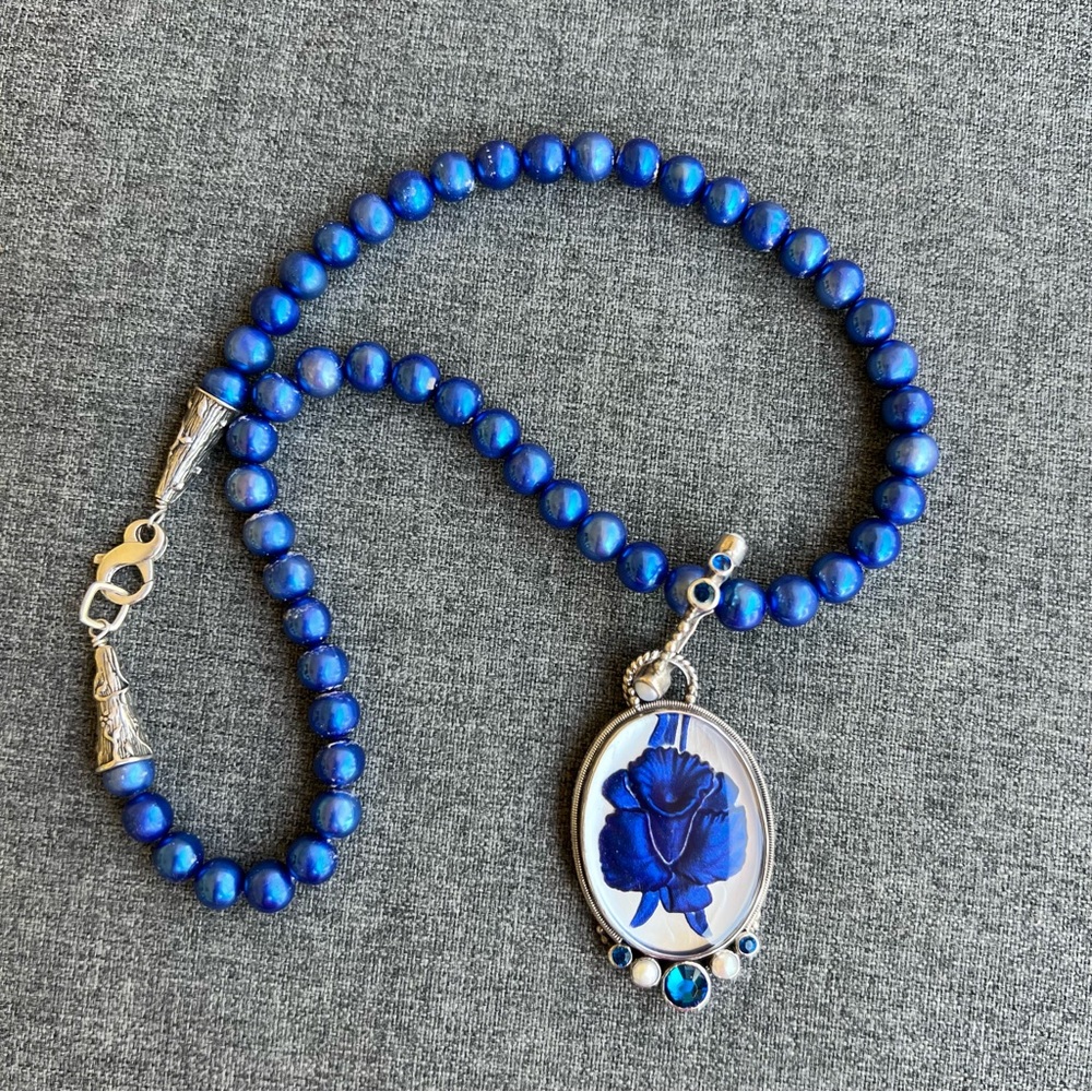 Mars and Valentine Royal Blue Beaded Pearl Necklace with Rose Pendant